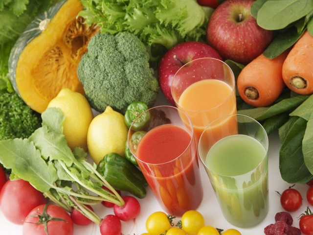 Свежевыжатые — это залог успешного лечения Соки для лечения