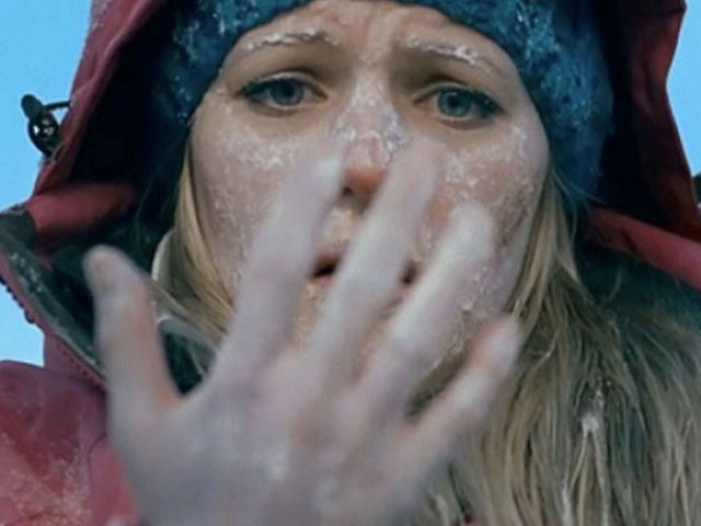 Замерзшая девушка 