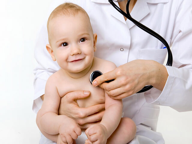 Показан новорожденным