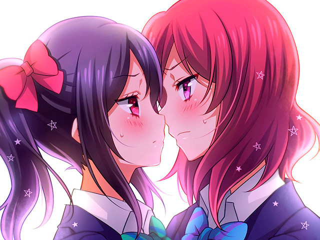 Две девочки 