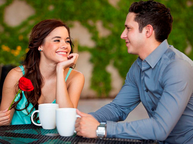 Парень с девушкой на встрече